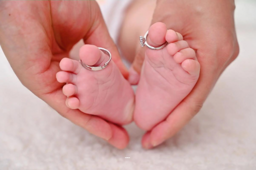 无棣宝宝肚脐凸起怎么回事